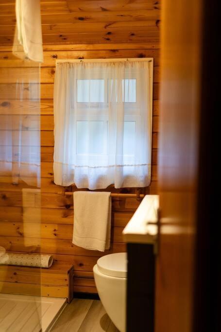Cozy Norwegian Style Log Cabin In Rural Snowdonia - 2 Bedrooms & Parking By Seren Short Stays Ffestiniog Bagian luar foto