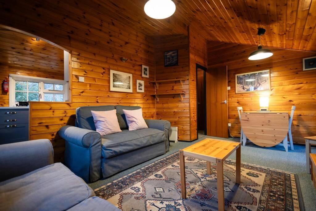 Cozy Norwegian Style Log Cabin In Rural Snowdonia - 2 Bedrooms & Parking By Seren Short Stays Ffestiniog Bagian luar foto